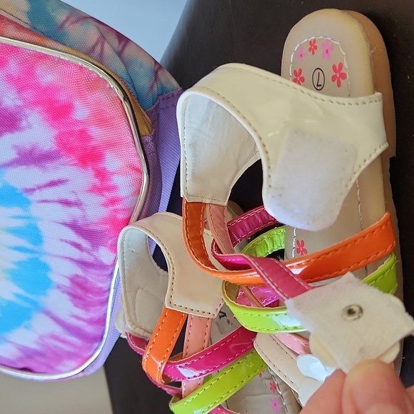 $2 Toddler sandals with purchase, sz 7 - Picture 3 of 6
